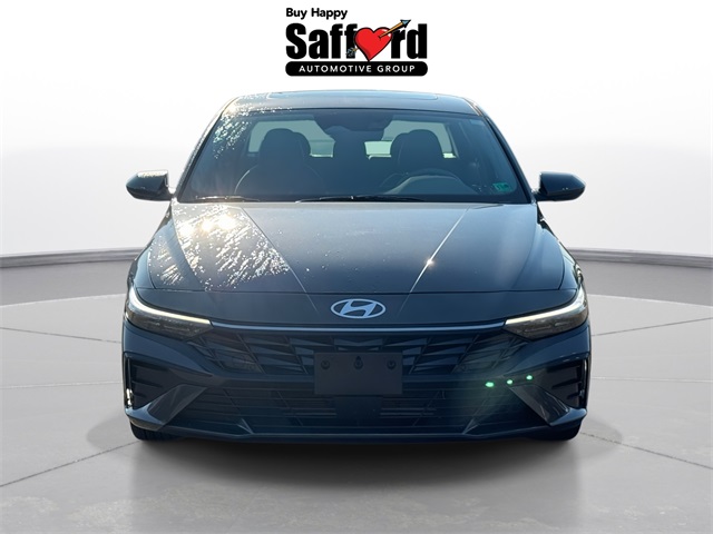 2024 Hyundai Elantra SEL Convenience photo 8