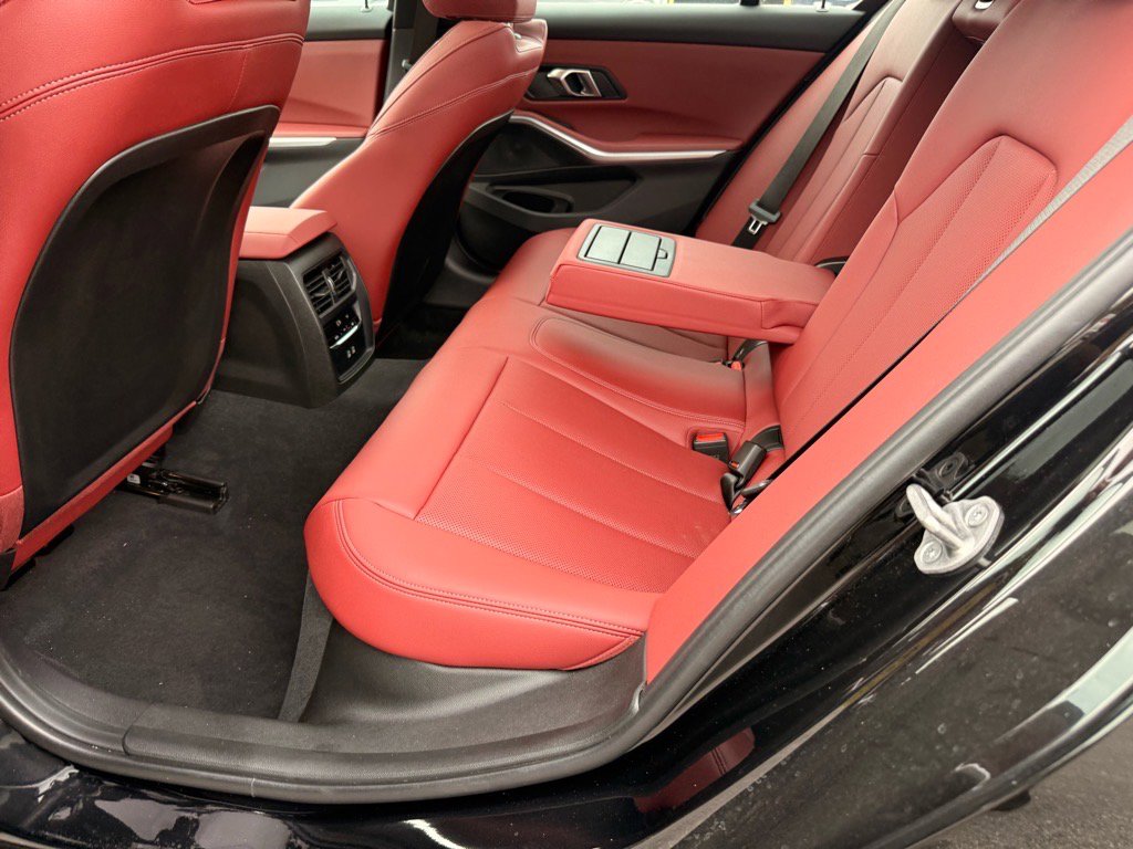 2024 Bmw 330i photo 11