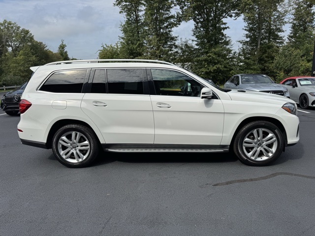 2017 Mercedes Benz GLS 450 4MATIC photo 2