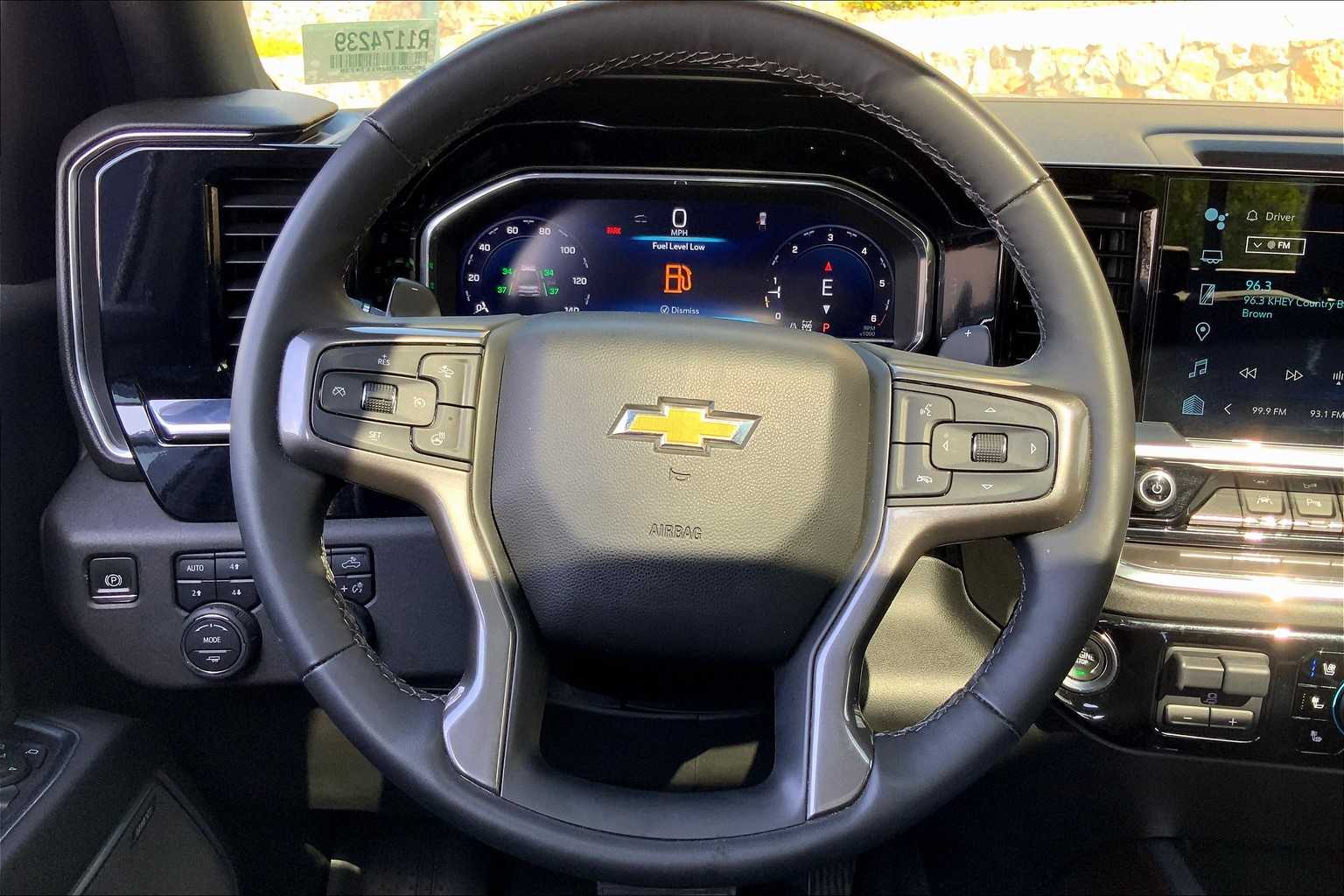 2024 Chevrolet Silverado 1500 High Country photo 28