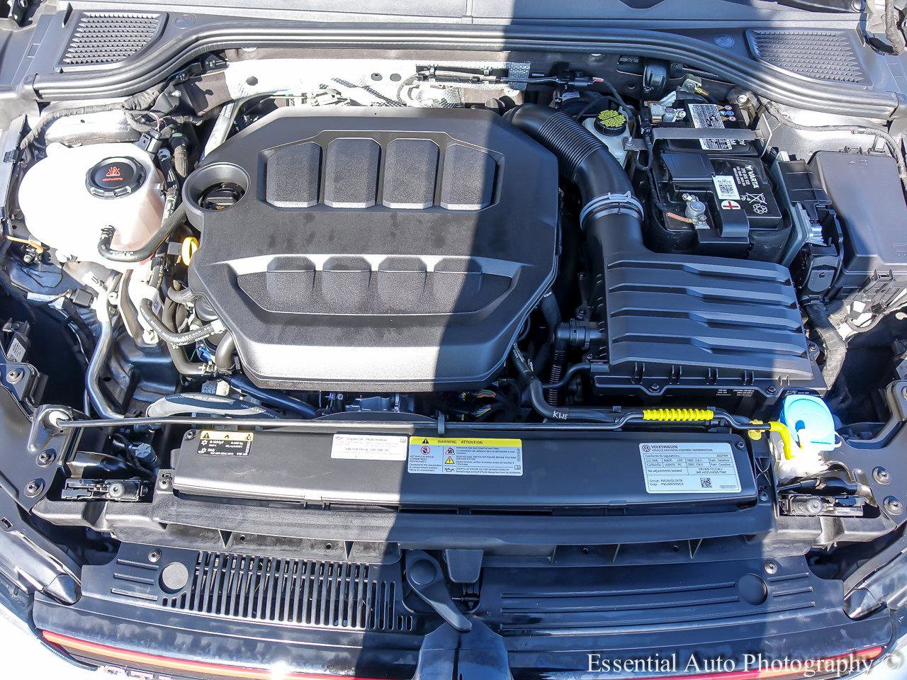 2023 VOLKSWAGEN GOLF GTI - Image 21