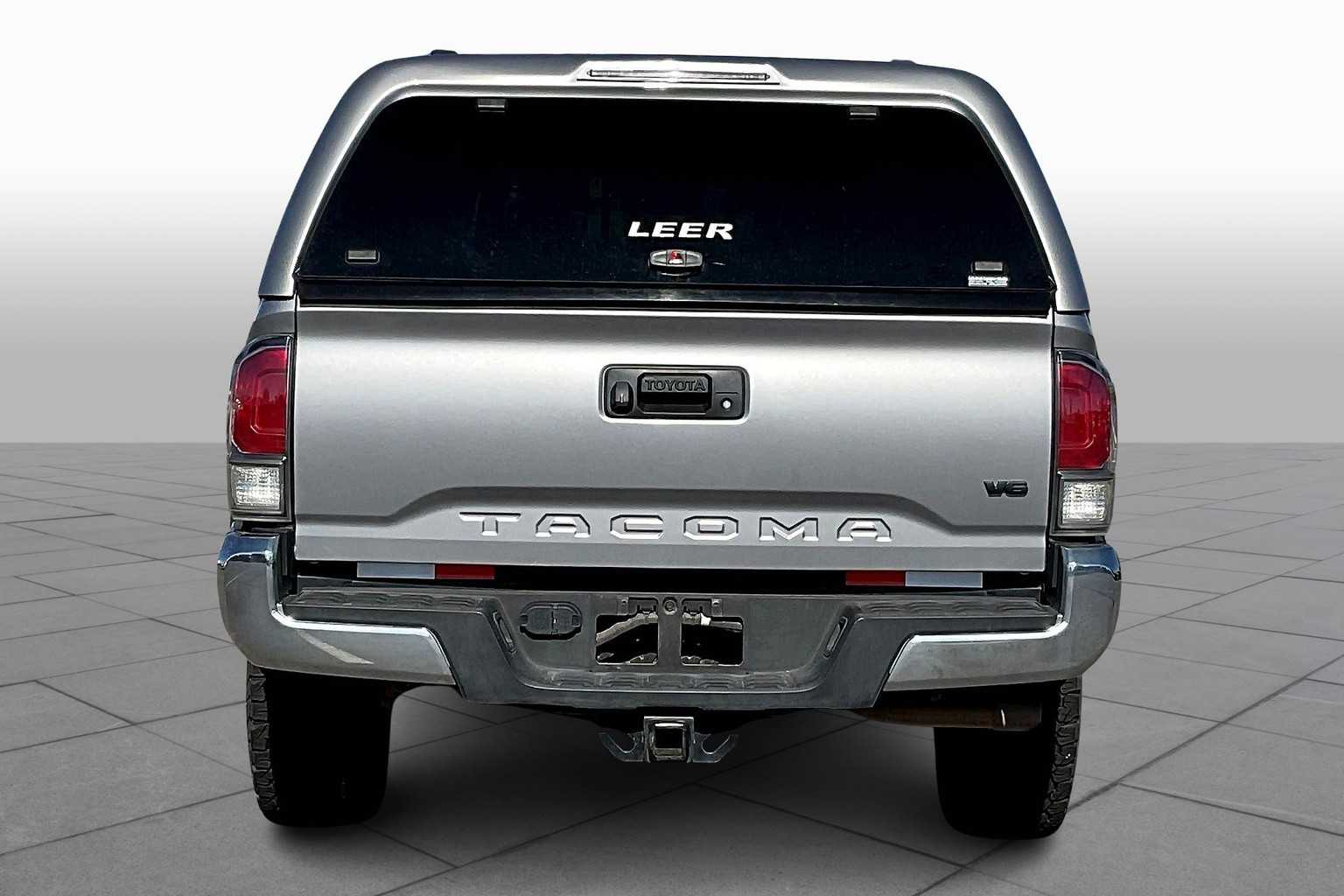2020 Toyota Tacoma TRD photo 4