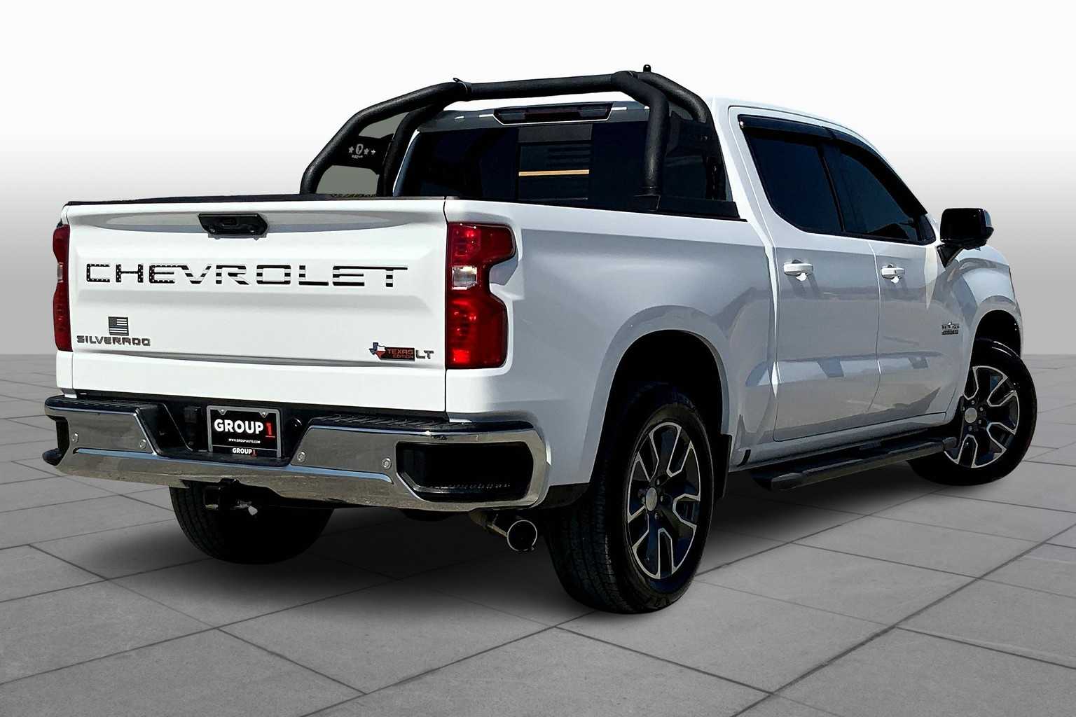 2022 Chevrolet Silverado 1500 LT photo 12