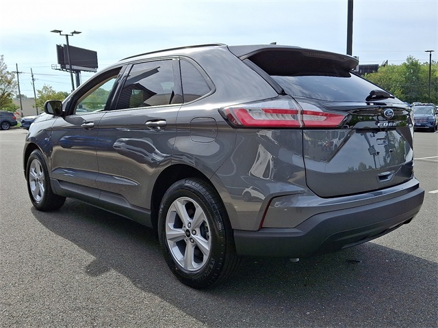 2024 Ford Edge SE photo 4