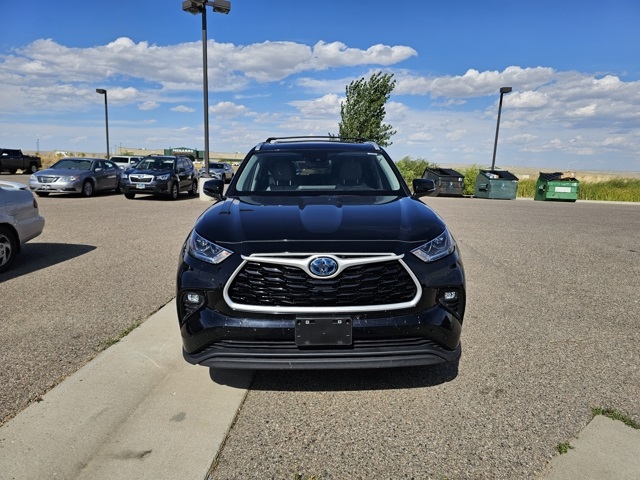 2023 Toyota Highlander Hybrid Bronze Edition photo 2