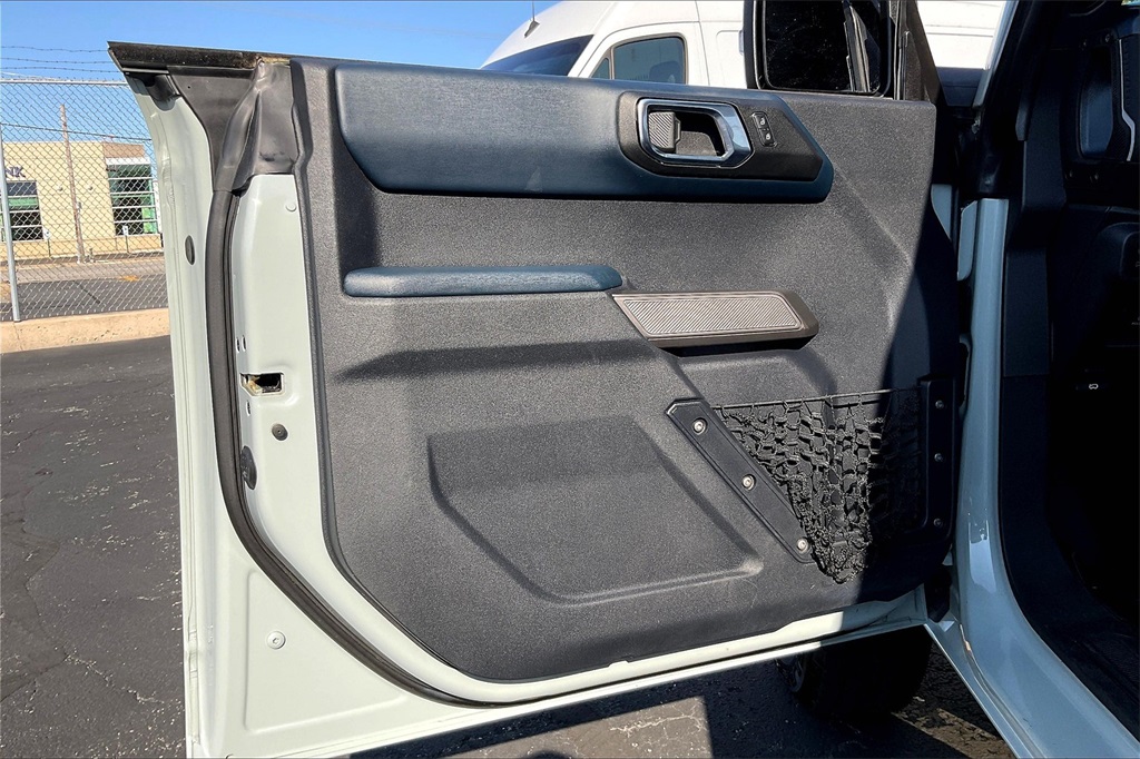 2021 Ford Bronco Outer Banks photo 20