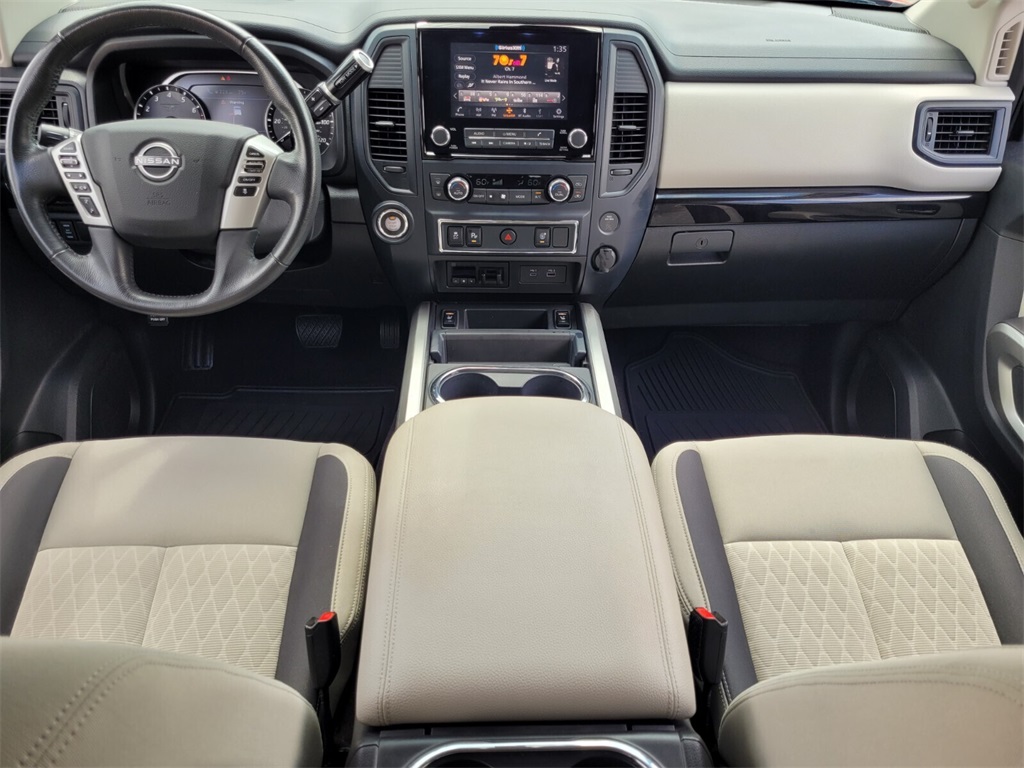 2023 Nissan Titan SV photo 7