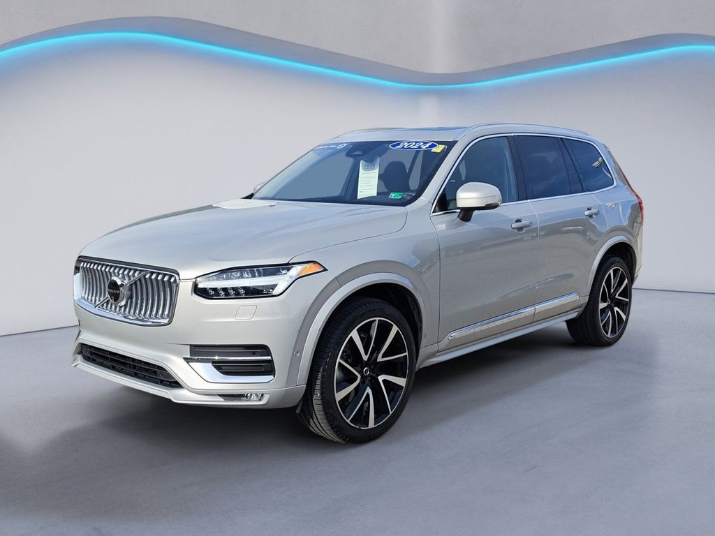 2024 Volvo XC90 Plus photo 5