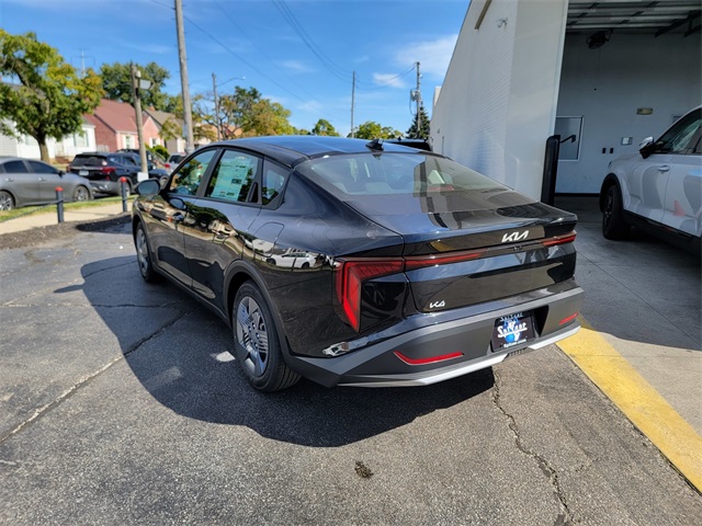 2025 Kia K4 LX photo 5