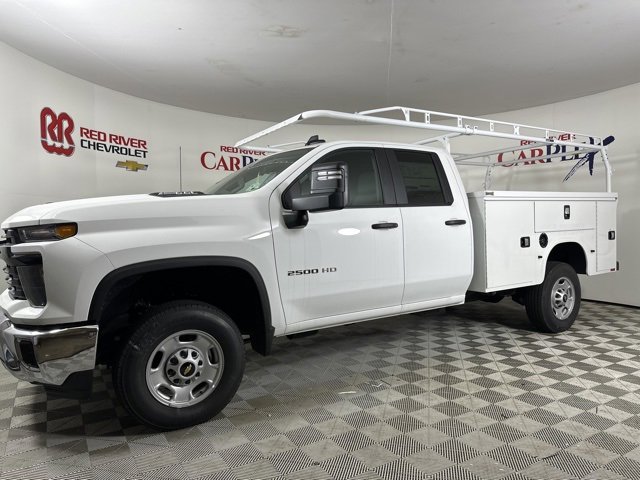 2025 Chevrolet Silverado 2500HD photo 3