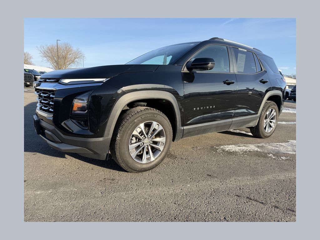 2025 Chevrolet Equinox LT's photo