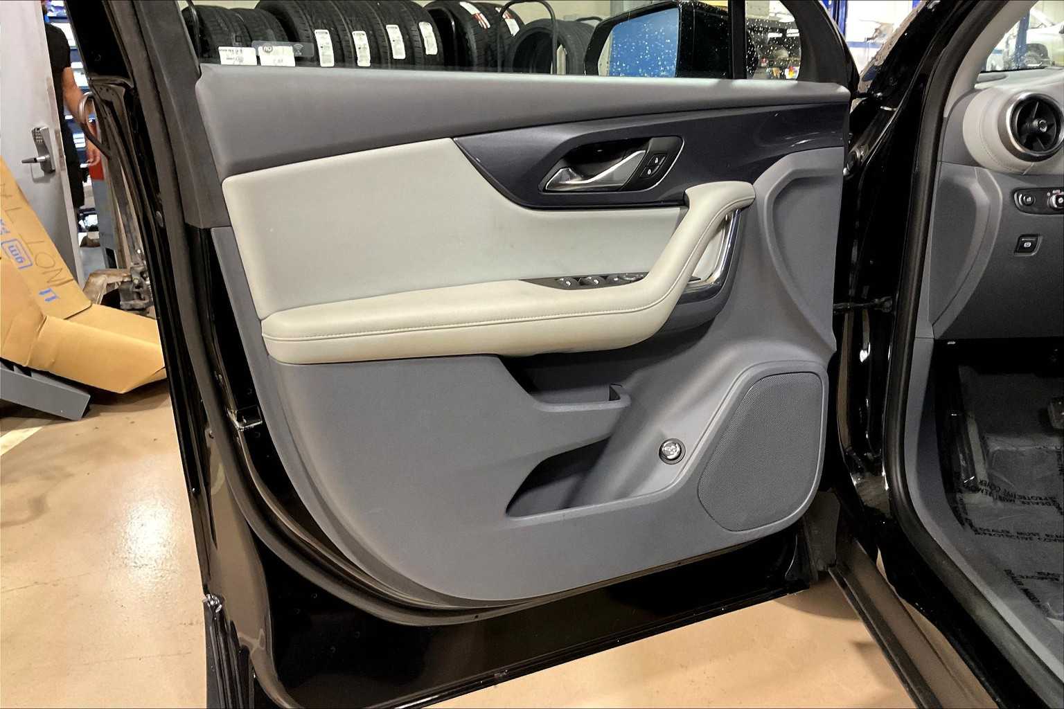 2021 Chevrolet Blazer 2LT photo 21