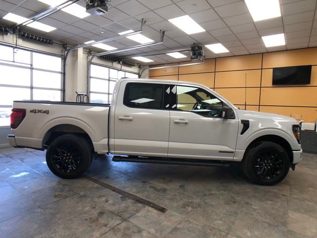 2025 Ford F-150 XLT photo 5