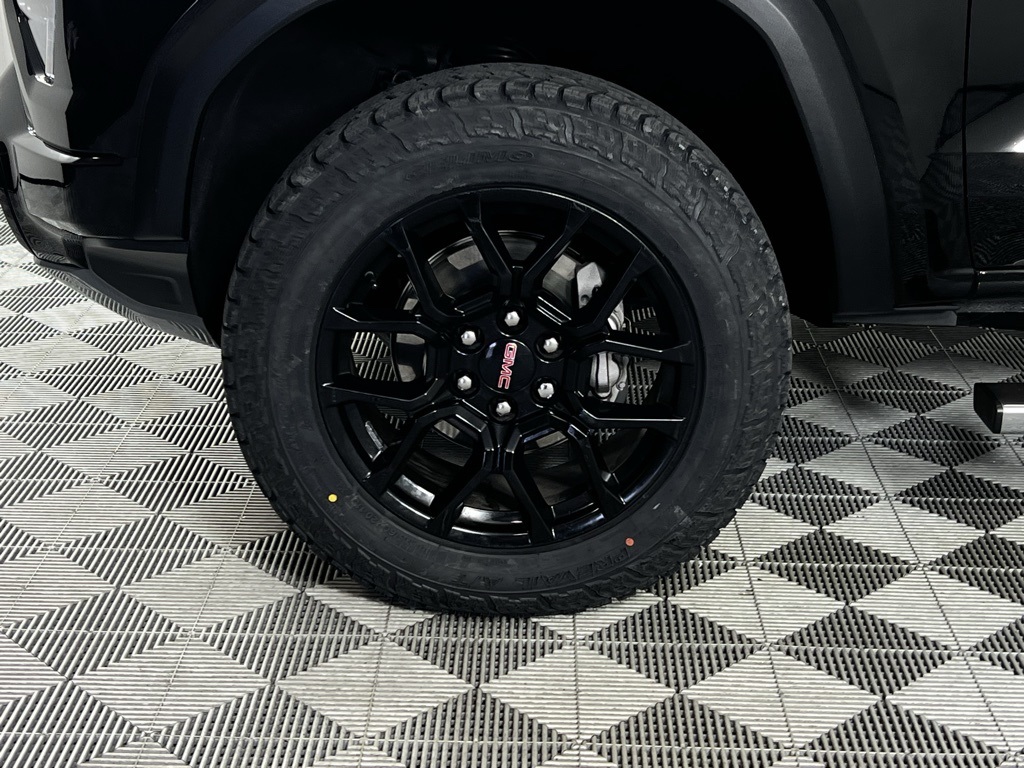 2023 Gmc Canyon Denali photo 9
