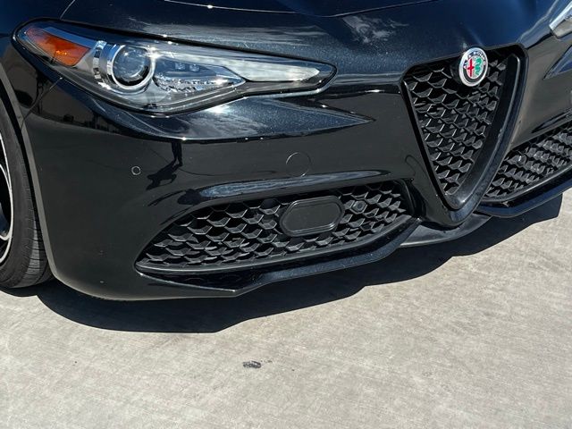 2022 Alfa Romeo Giulia Ti - VELOCE photo 6