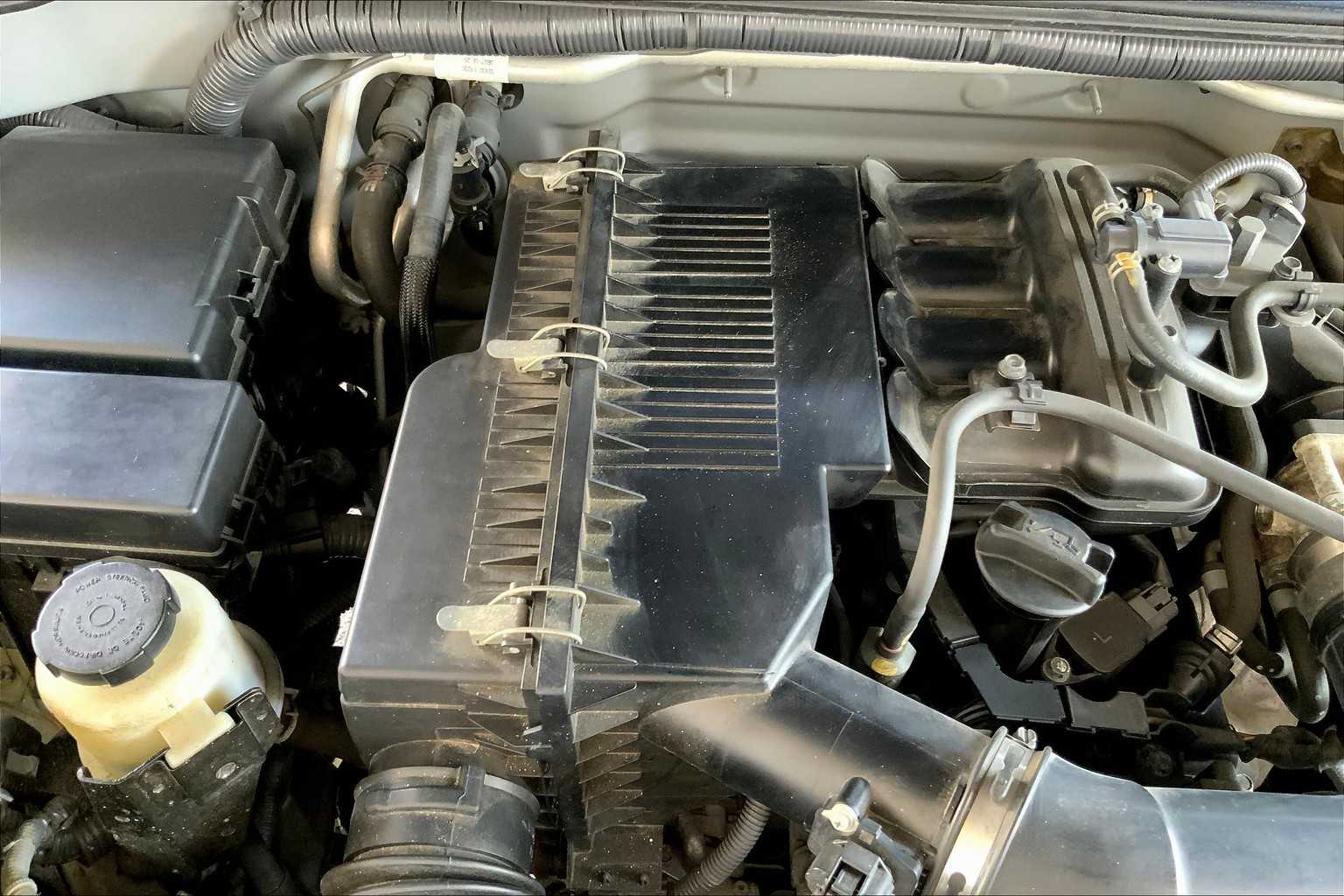 2017 Nissan Frontier SV photo 27
