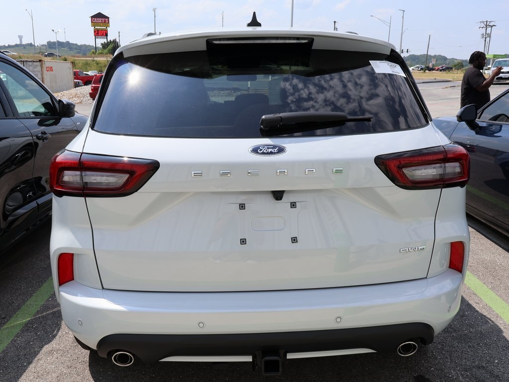 2025 Ford Escape ST-Line Elite photo 11