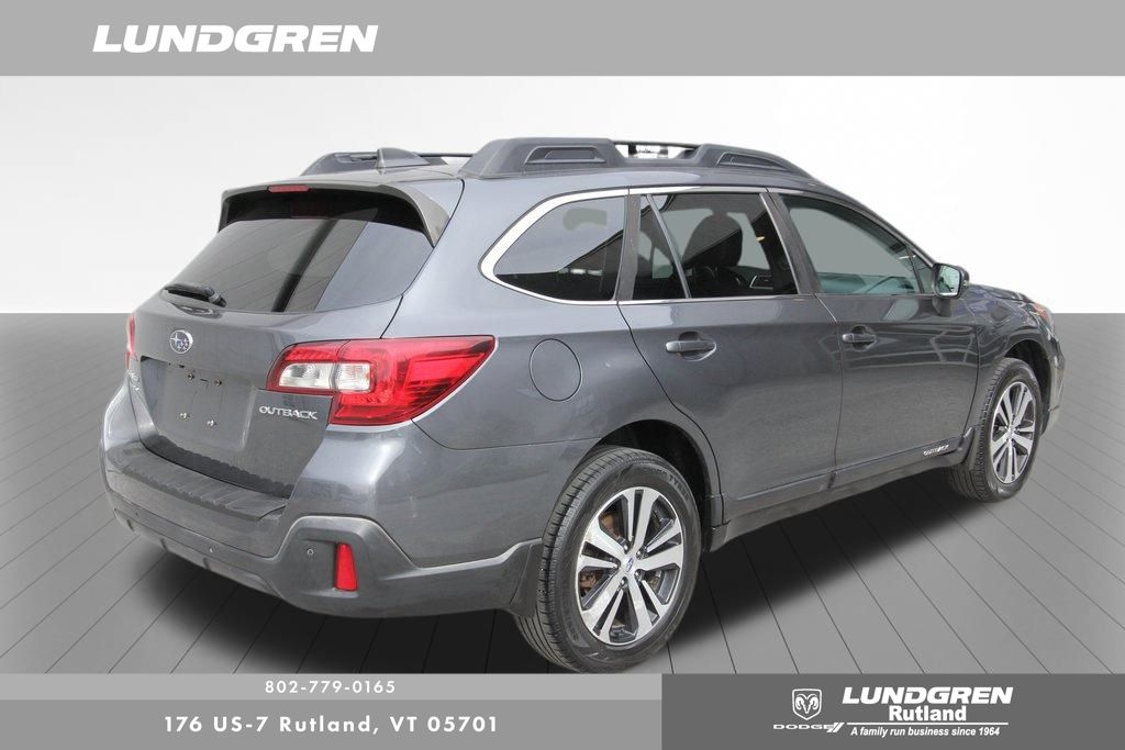 2018 Subaru Outback 2.5i photo 2
