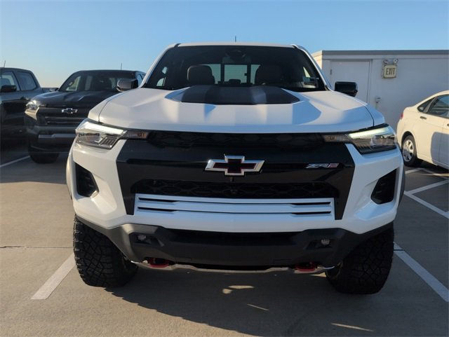 2026 Chevrolet Colorado ZR2 photo 2