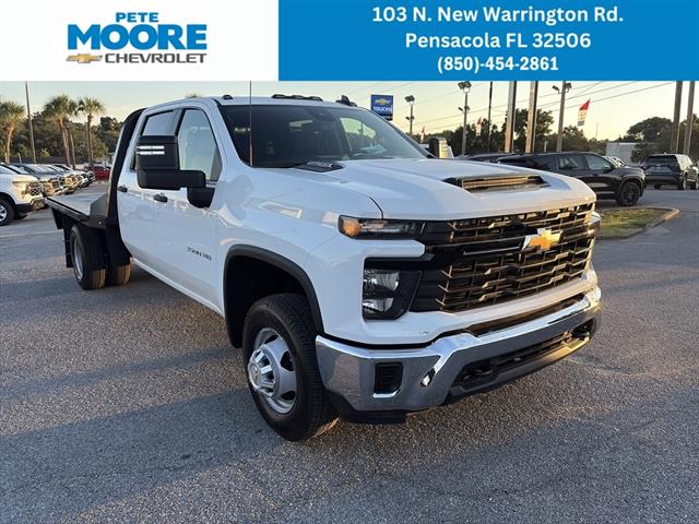 2025 Chevrolet Silverado 3500HD Work Truck's photo