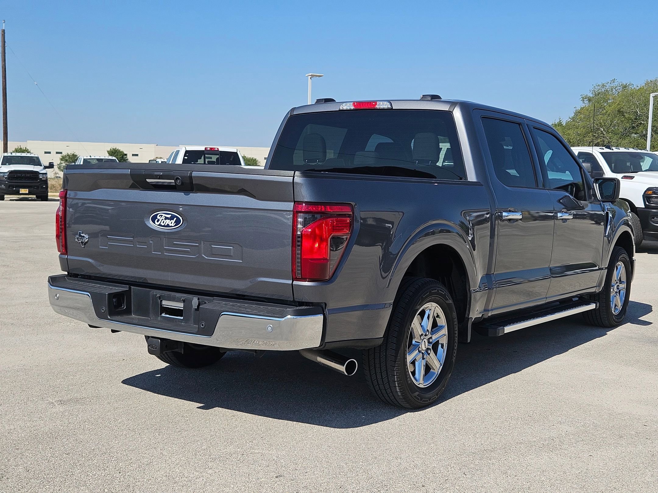 2024 Ford F-150 XLT photo 3