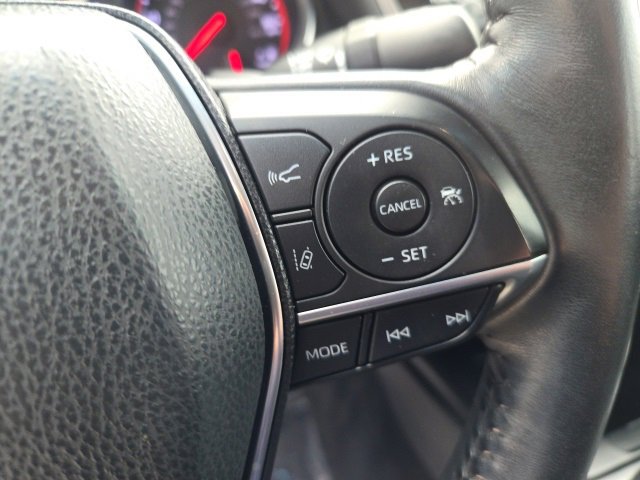 2018 Toyota Camry XSE photo 13