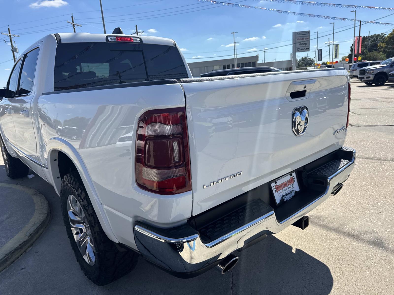 2024 Ram 1500 Limited photo 2