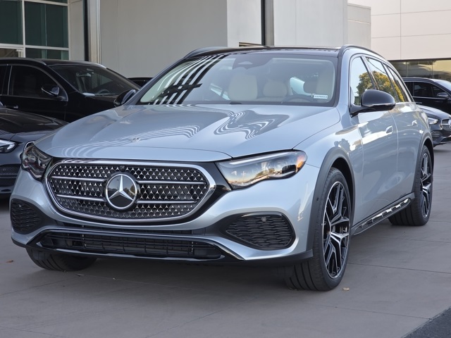 2026 Mercedes-Benz E-Class E450 All-Terrain's photo