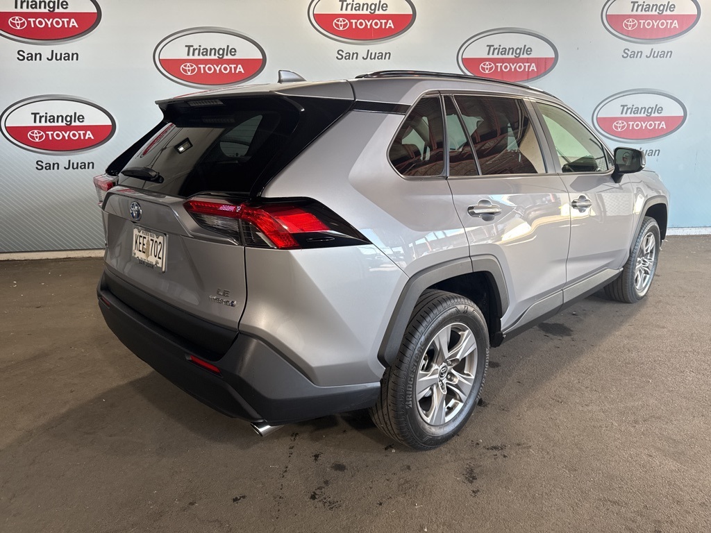 2023 Toyota RAV4 Hybrid LE photo 2