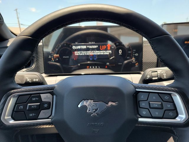 2025 Ford Mustang EcoBoost photo 8