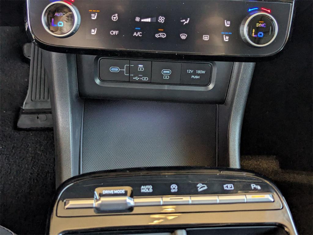 2025 Hyundai Tucson Limited photo 24