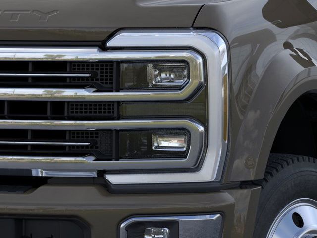 2026 Ford F-450 Platinum photo 18