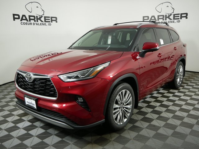 2026 Toyota Highlander Platinum's photo