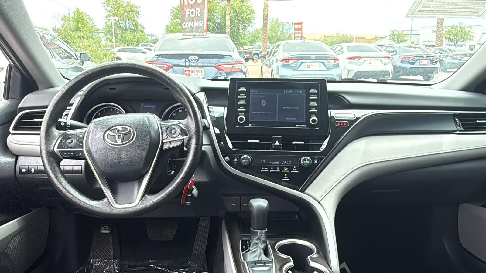 2024 Toyota Camry LE photo 4