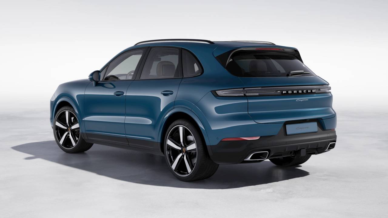2026 Porsche Cayenne photo 3