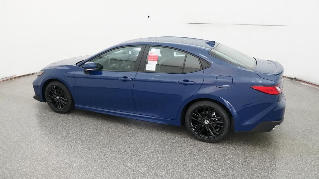 2025 Toyota Camry SE photo 11