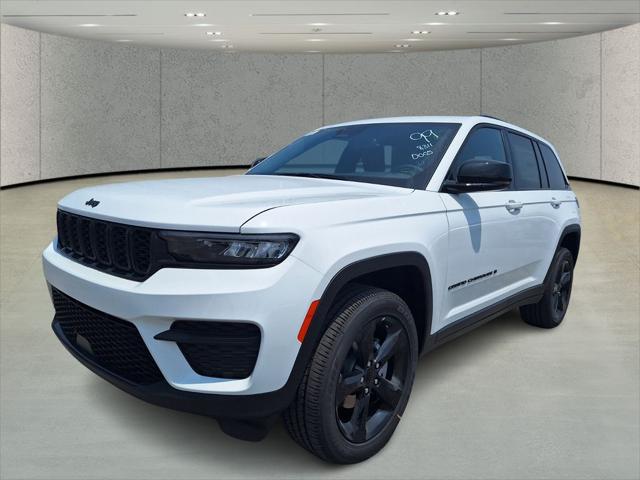 2024 Jeep Grand Cherokee Altitude's photo