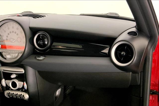 2010 Mini Cooper S photo 21
