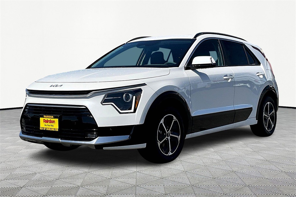 2025 Kia Niro SX photo 2