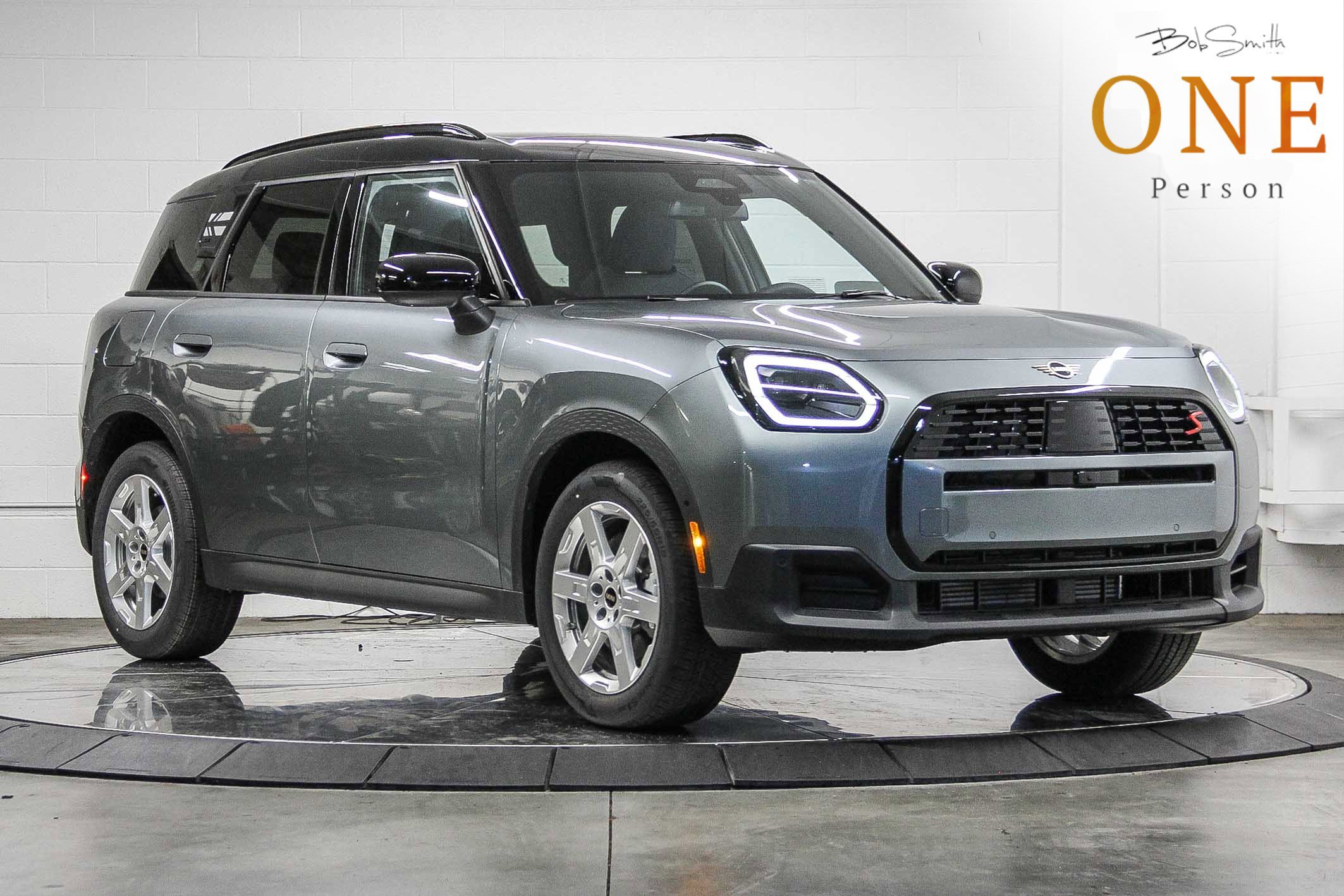2026 MINI Countryman S's photo