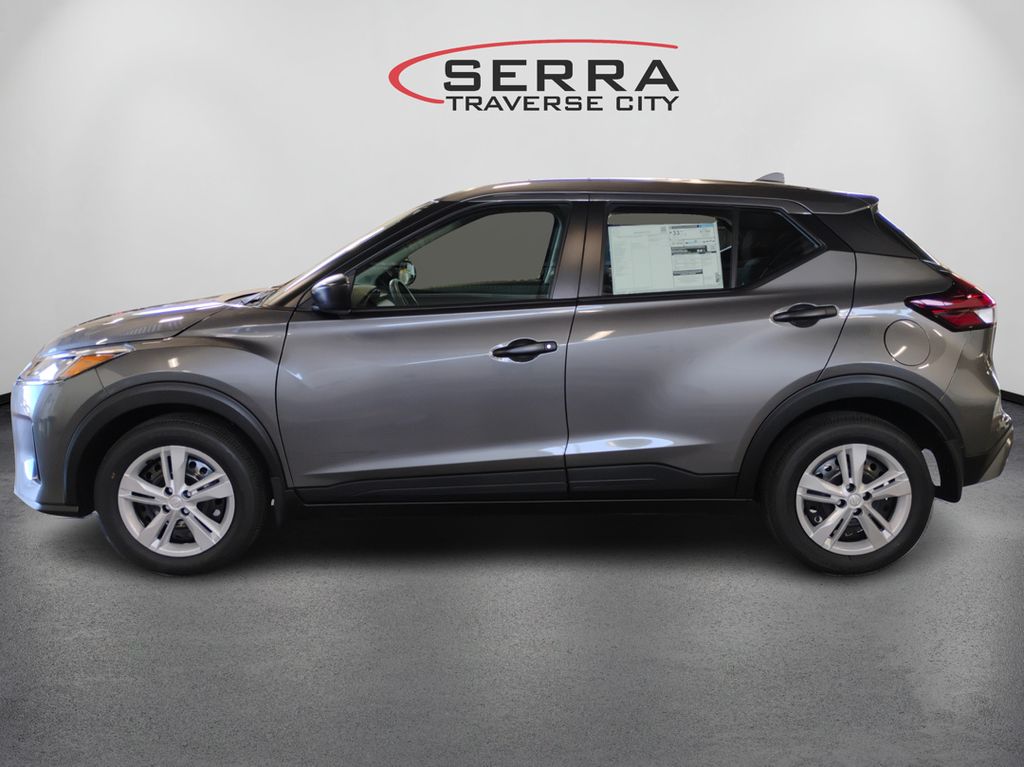 2025 Nissan Kicks Play S photo 8