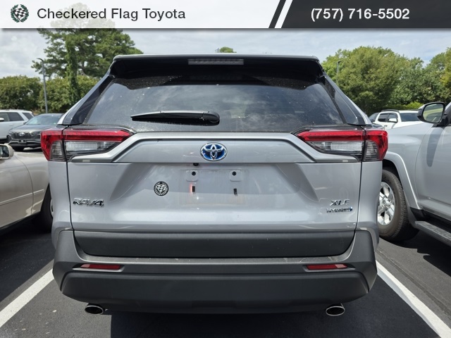 2024 Toyota RAV4 Hybrid XLE Premium photo 2