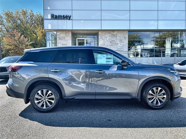 2025 Infiniti QX60 Pure AWD photo 8