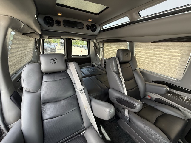 2021 Chevrolet Express 2500 LS photo 29