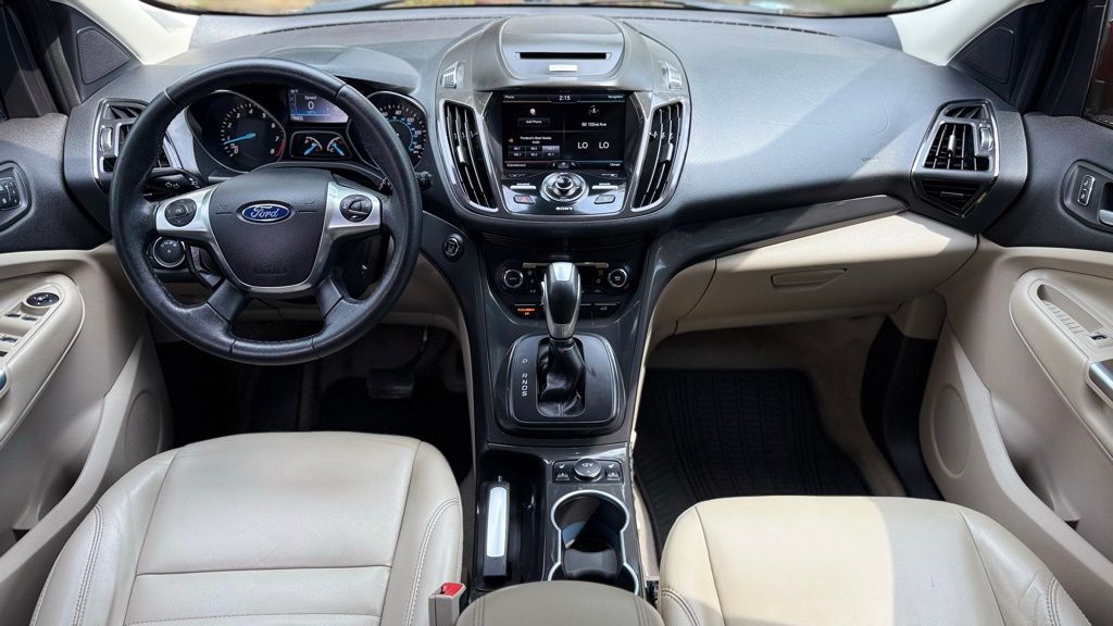 2015 Ford Escape Titanium photo 18