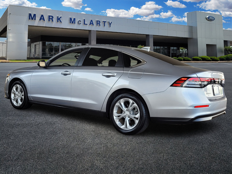 2023 Honda Accord LX photo 4
