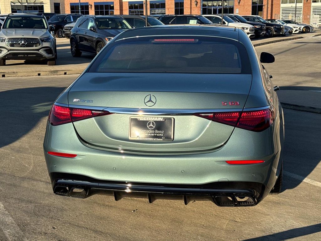 2026 Mercedes Benz S 63 e AMG 4MATIC photo 4