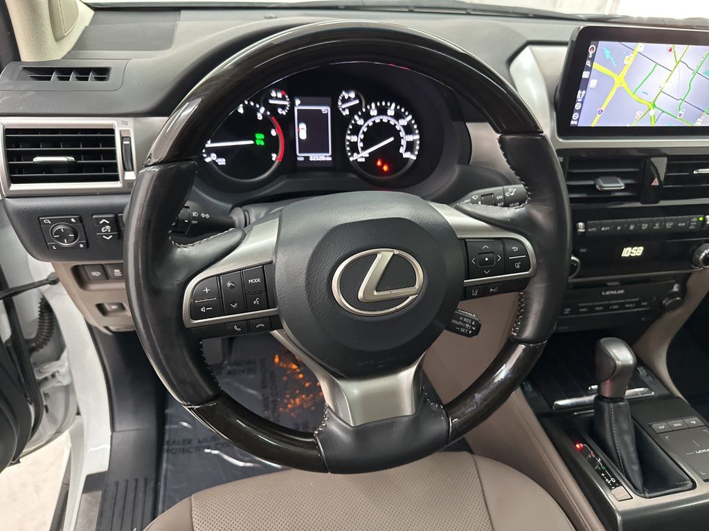 2023 Lexus GX 460 photo 8