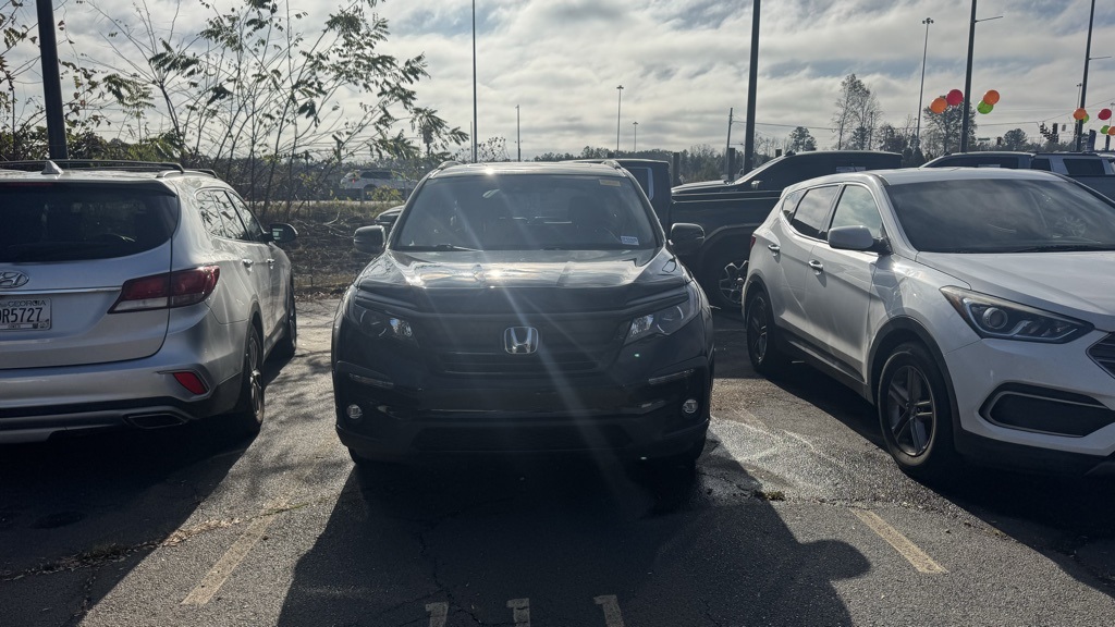 2022 Honda Pilot SE's photo