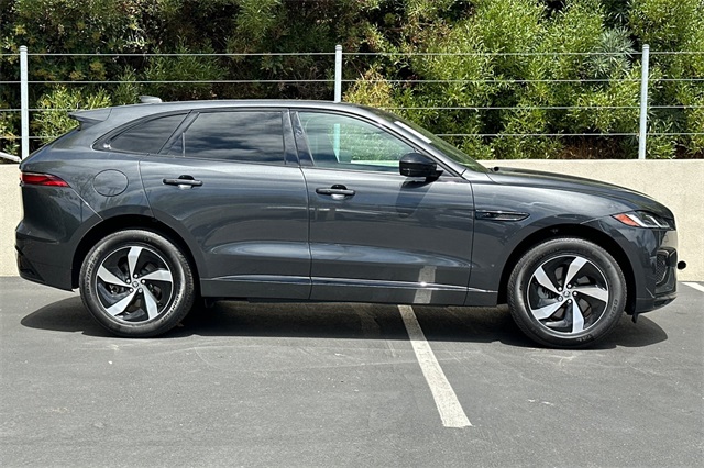 2024 Jaguar F-PACE P250 R-Dynamic S photo 5